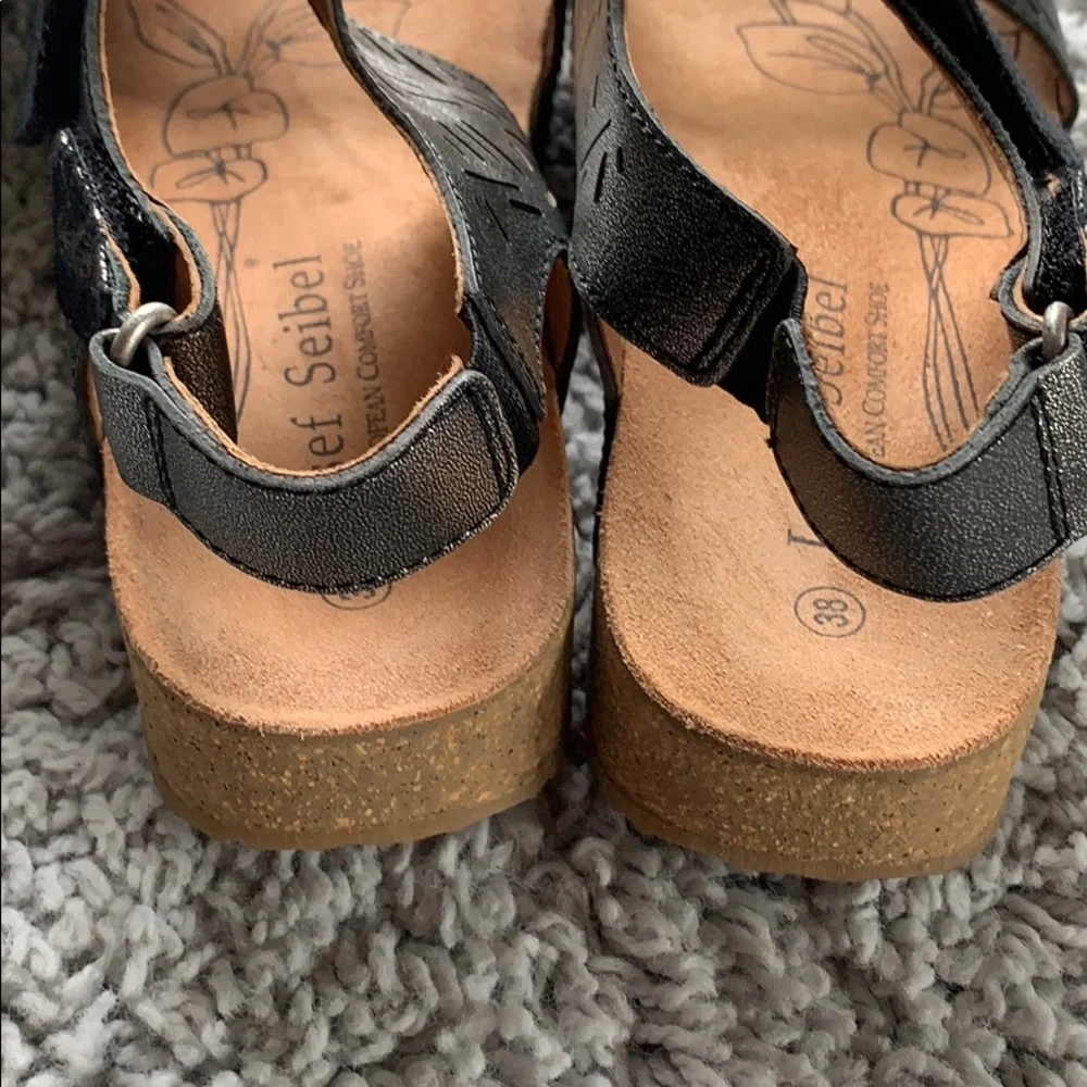 Josef‎ Seibel 38 Black/Silver Sandals